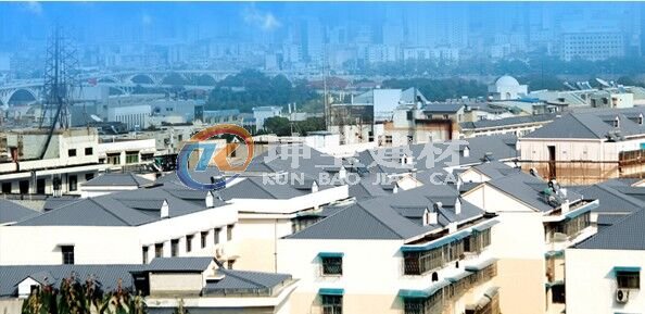 合成樹脂瓦質(zhì)輕承載力強(qiáng)，是平改坡的理想選擇