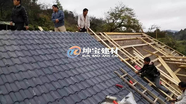 樹(shù)脂瓦正確安裝圖解(打釘篇)